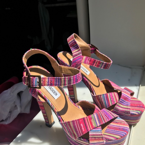 Colorful Boho Textile Platform Sandles - Picture 4 of 6